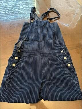 American Eagle Pin Stripe Overalls Sz SM